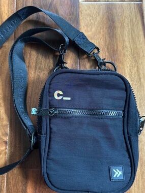 THREAD WALLETS Compact Crossbody Bag - Black